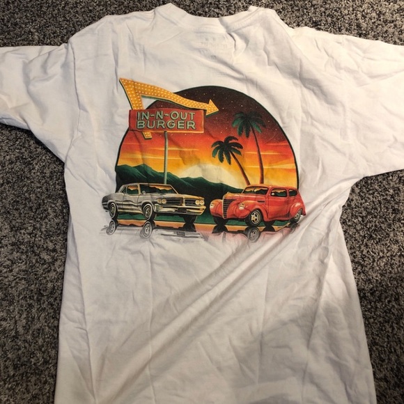 In n out burger white t shirt - Picture 2 of 2